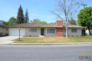 2421 Spruce St, Bakersfield, CA 93301-2705