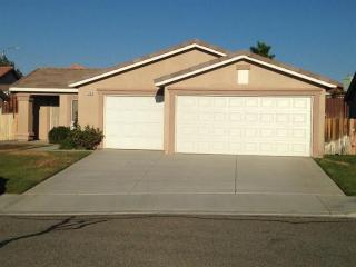 15195 Melody Ln, Victorville, CA 92394-7373