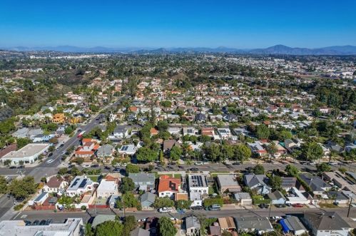 4663 Biona Dr, San Diego CA 92116-2332 exterior