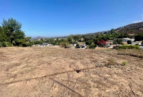 2297 Orch Ave, El Cajon CA  92019-2072 exterior