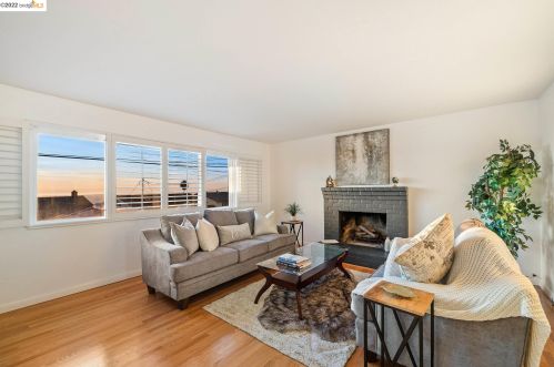 16592 Rolando Ave, San Leandro, CA 94578-1257