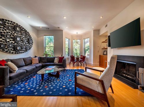 1438 Corcoran St, Washington, DC 20009-3804