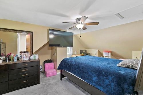 378 Chestnut Hill Ave, Waterbury CT  06704-1616 exterior