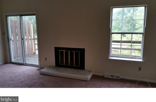 43 Saint George Ter, Bear DE  19701-1091 exterior