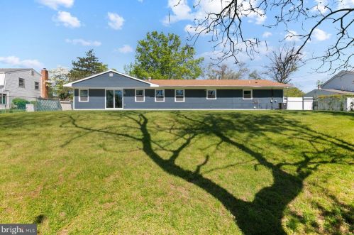 10 Rockland Dr, Willingboro NJ  08046-4003 exterior