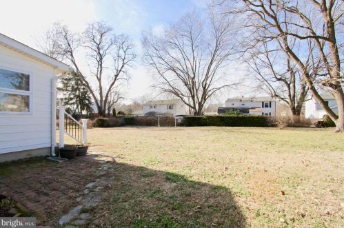 562 Old Mill Rd, Dover DE  19901-6204 exterior