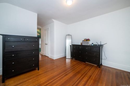 15 Fenimore Rd, New Rochelle NY  10804-2103 exterior