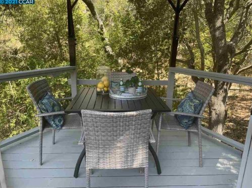 24 Tarabrook Dr, Orinda CA  94563-3121 exterior