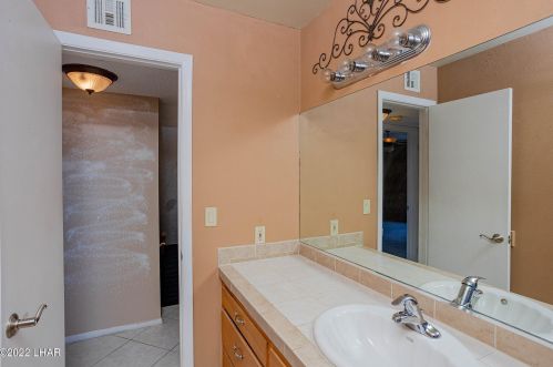 2943 Sombrero Dr, Lake Havasu City AZ  86404-3241 exterior