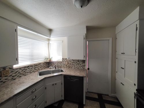 413 Turner Rd, Lodi CA  95240-0530 exterior