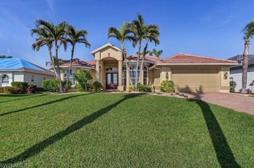 1905 54th St, Cape Coral, FL 33914-6888