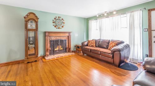 140 Green Hill Rd, Norristown, PA 19406-2026