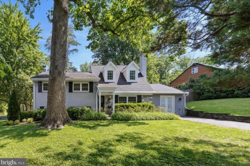 3128 Faber Dr, Falls Church, VA 22044-1711