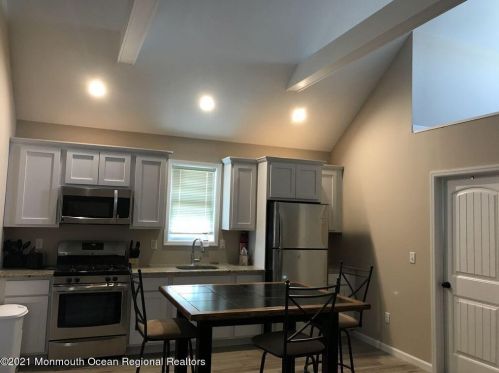 241 Hiering Ave, Pelican Island, NJ 08751-1703