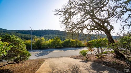 6455 Meadowridge Dr, Santa Rosa CA  95409-5848 exterior