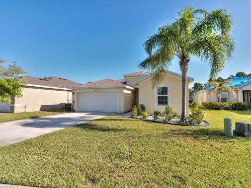 8219 Gopher Tortoise Trl, Lehigh Acres, FL 33972-4800