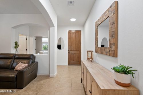 28305 44th Way, Cave Creek AZ  85331-3641 exterior