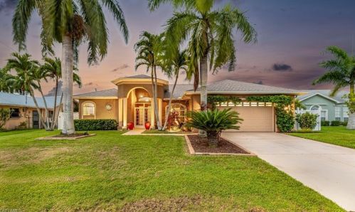 301 31st St, Cape Coral, FL 33904-3484