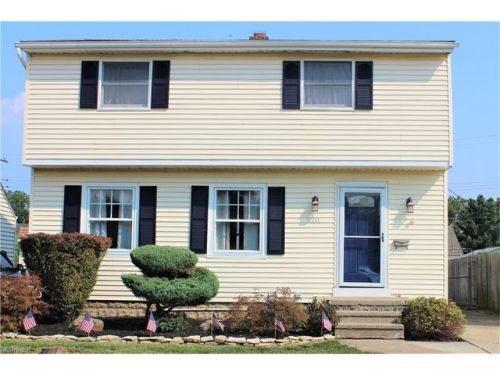 3331 Lincoln St, Lorain, OH 44052-2718