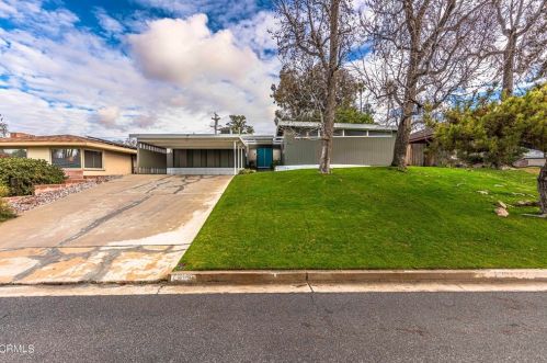 1815 Ridgewood Dr, Bakersfield, CA 93306-3829
