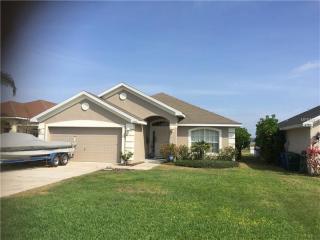 4095 Island Lakes Dr, Winter Haven FL  33881-5604 exterior
