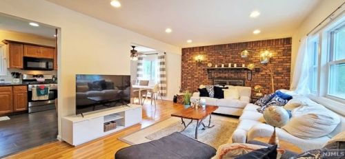 96 Primrose Ln, Closter NJ  07624-1325 exterior