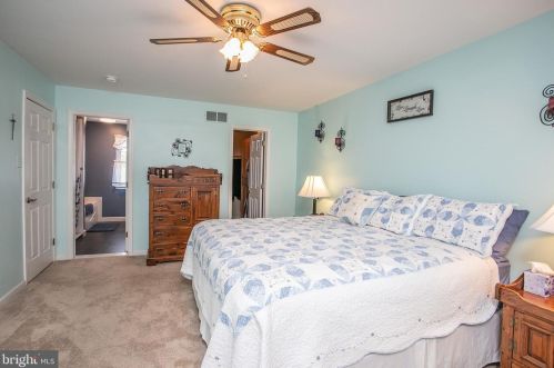 109 Joan Dr, Collegeville PA  19426-1958 exterior