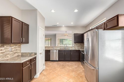 20524 Sojourner Dr, Sun City, AZ 85387-2856