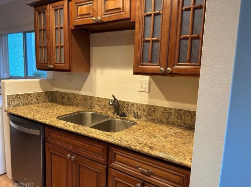 4648 Park Granada, Calabasas, CA 91302-1652
