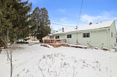 613 17th Ave, West Bend, WI 53095-3728