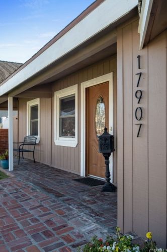 17907 Doty Ave, Torrance, CA 90504-3820