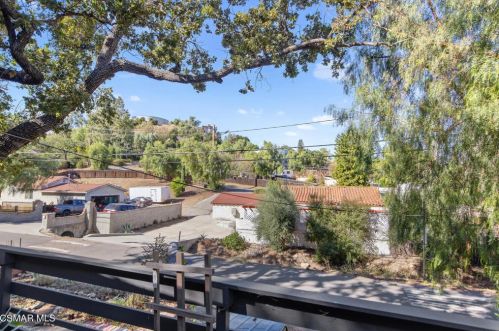 1268 Black Canyon Rd, Simi Valley CA 93063-4609 exterior