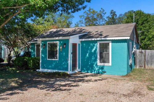 8402 Melrose St, Fort Worth, TX 76108-2324