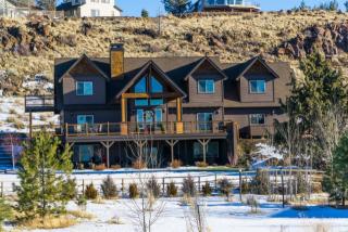 59676 Kimberly Ct, Bend, OR 97702-9684