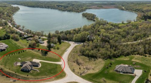 5216 Red Cedar Ct, West Bend, WI 53095-8323