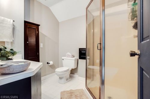 2960 Everest Ln, Minneapolis MN 55447-1238 exterior