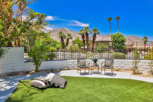 54780 Avenida Obregon, La Quinta CA  92253-3712 exterior