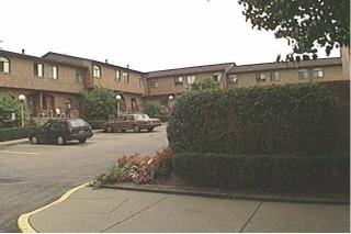 3291 Kennett Sq, Pittsburgh PA  15213-4211 exterior