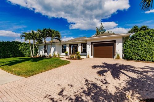 9 Buttercup Ct, Marco Island, FL 34145-3419