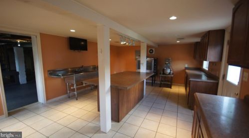 9 16th St, Camp Hill PA  17011-4801 exterior