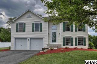3 Cicada Dr, Navy Sup Dpt, PA 17050-7805