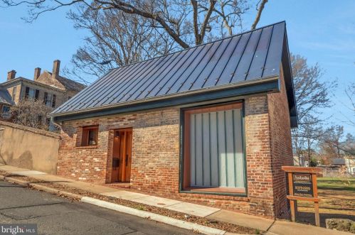 211 Lewis St, Fredericksburg VA  22401-3721 exterior