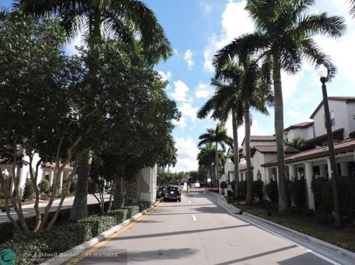 2875 120th Ter, Hollywood, FL 33025