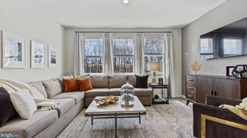 101 Brookside Ln, Gettysburg PA  17325-2026 exterior