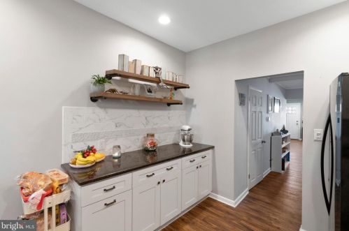 633 Division St, Gloucester NJ  08030-2335 exterior