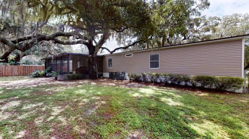 13920 Hillcrest Dr, Riverview FL  33569-6544 exterior