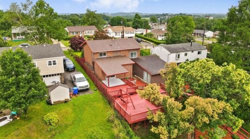412 Palomino Dr, Noblestown, PA 15071-9322