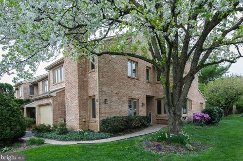 43 Treaty Dr, Wayne, PA