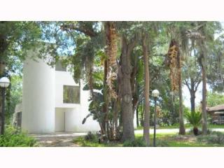 18204 Abbey Ln, Lutz, FL 33548-4965