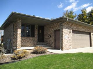 626 Lamers Rd, Kimberly, WI 54136-2044